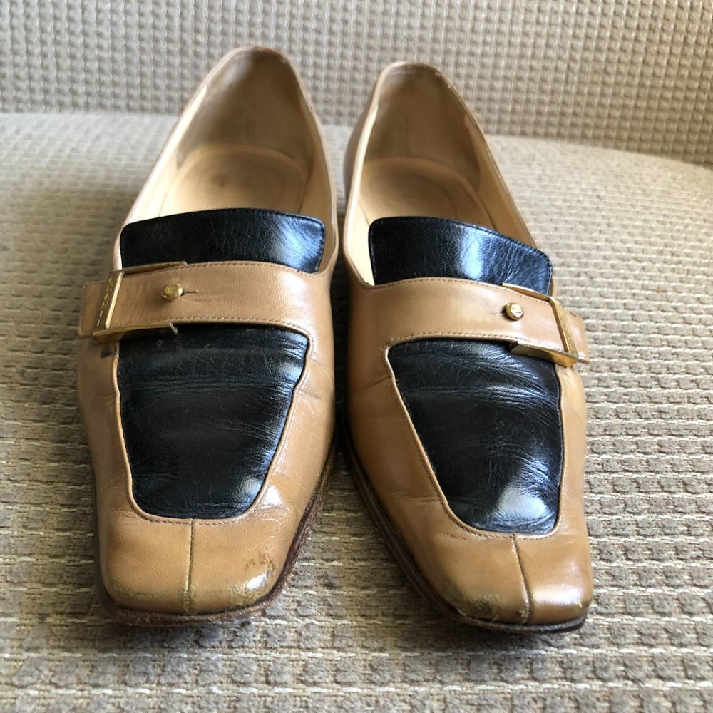 Chanel Women's Tan and Black Leather Shoes